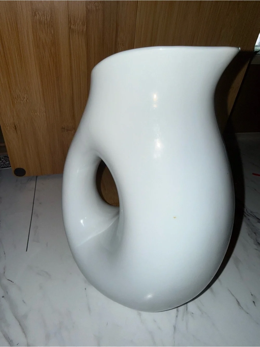 Tag White Modern Ceramic Decorative Vase